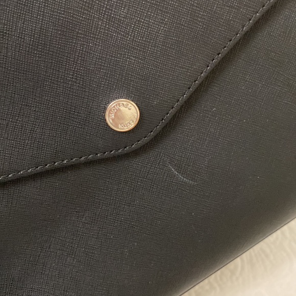 Michael Kors - Saffiano Leather Structured Tote - Picture 17 of 17